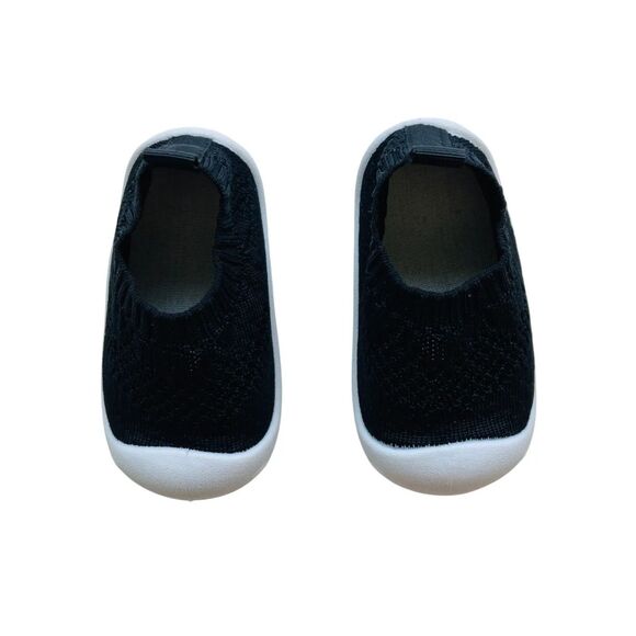 2 Tiny Feet Knitted Breathable Non-Slip Shoes Black Size 5-5.5 (13-18 months) - Picture 5 of 10